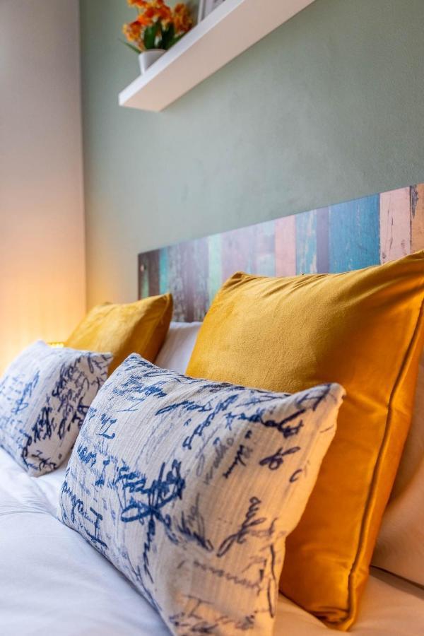 Slava Luxury Suite Sevilla Bagian luar foto